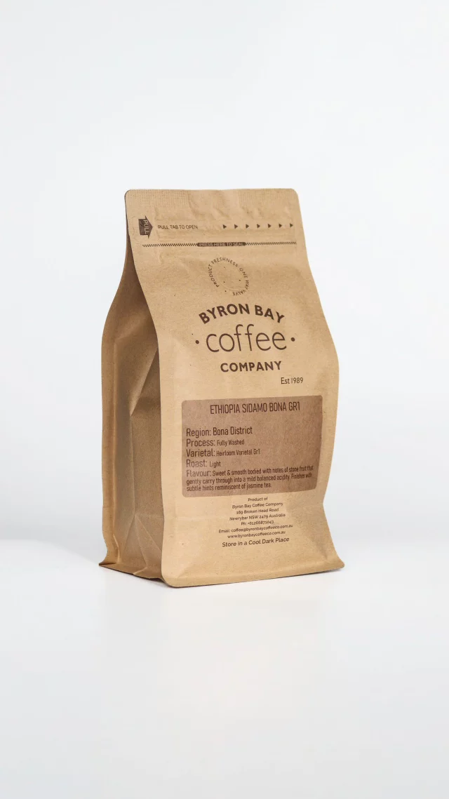 Introducing our latest Roaster’s Selection:
Ethiopia Arabica Sidamo.

Sweet and smooth-bodied with notes of stone fruit and a gentle, balanced acidity. It finishes with subtle floral hints, reminiscent of jasmine tea.

A beautiful brew for crisp mornings or to elevate a slow afternoon ☕️🍑

#singleorigincoffee #byronbaycoffee #coffeeroaster #coffeeroastery #ethiopiancoffee